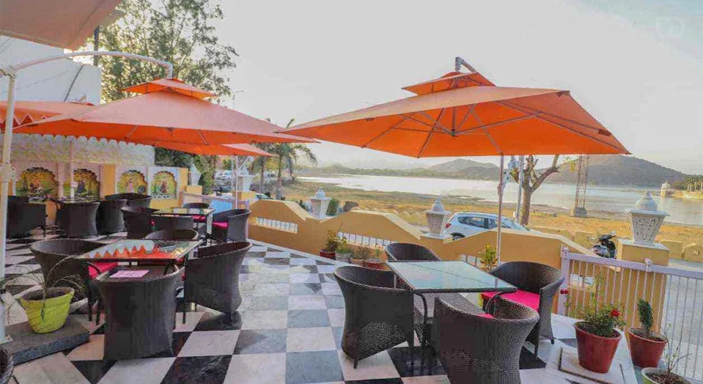 Le Baretto Lakeview Rooftop​