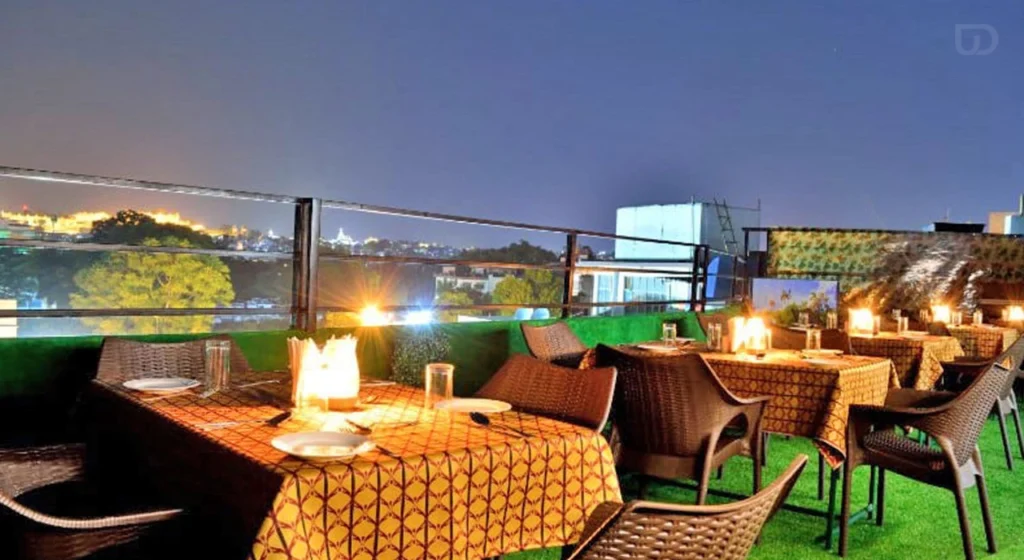 Jhumar Restuarant​ fateh sagar Udaipur