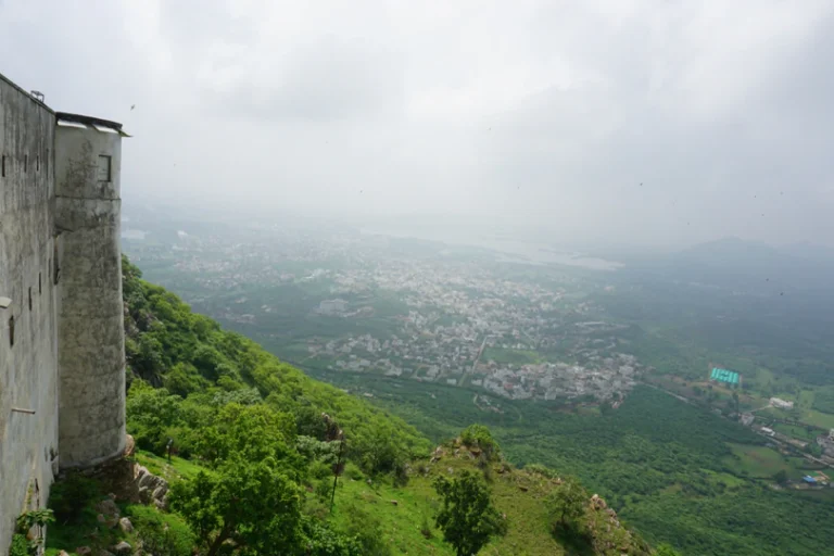 Reasons to visit Udaipur in monsoon