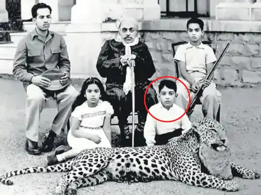 महाराणा अरविंद सिंह मेवाड़ का निधन, लंबे समय से थे बीमार; 81 वर्ष की आयु में ली आखिरी सांस 2 whatsapp image 2025 03 16 at 92749 am 1742097815