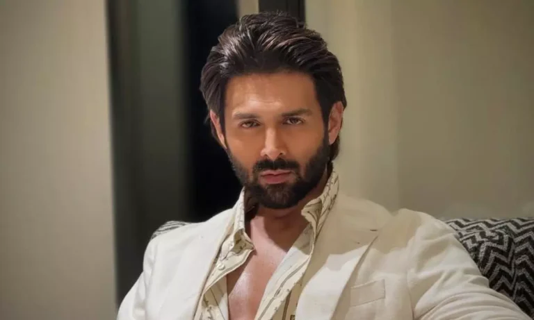 Kartik Aaryan